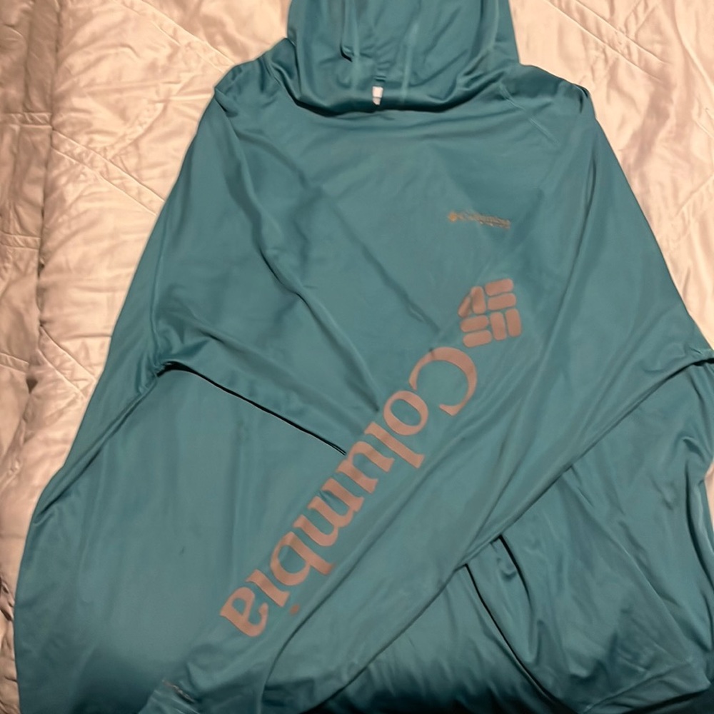 Columbia Sports Gear Long Sleeve Shirt